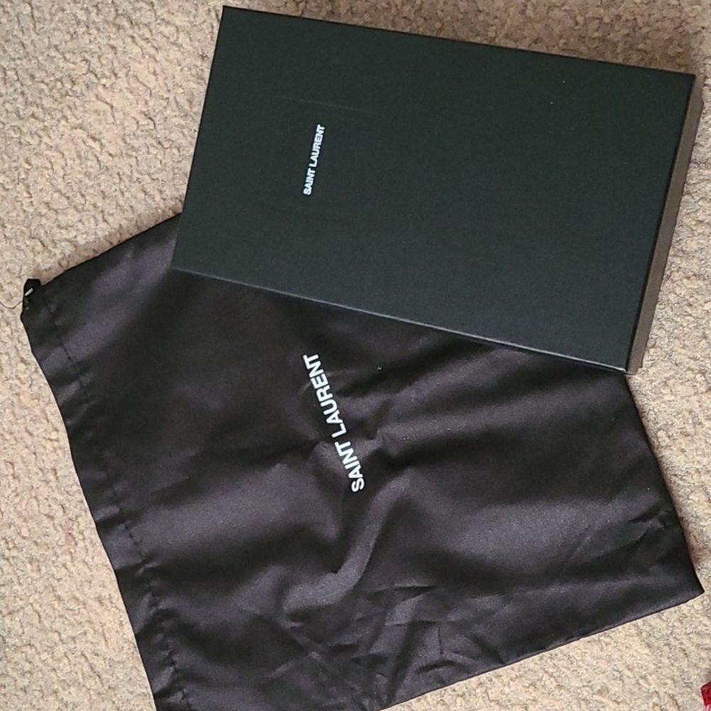 YSL wallet with added chains - Picture 11 of 15